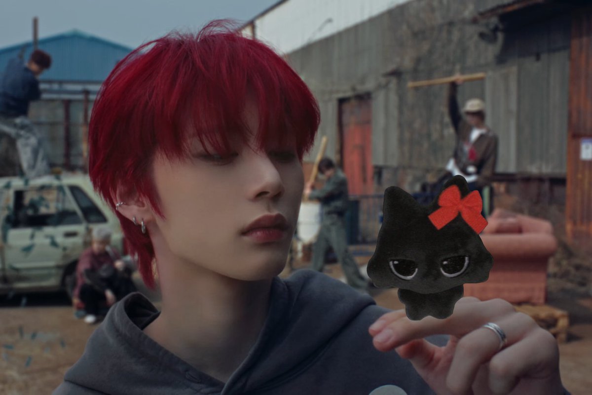탯냐냐 (@taetmew) on Twitter photo 