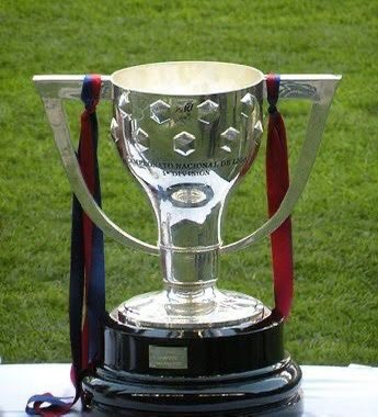 AnabellaMarvy's tweet image. Barca fans, be sincere, if Barcelona win La Liga and Copa del Rey but crash out in the Champions League semi-final, how would you rate Hansi Flickโs first season?