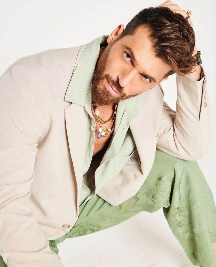 Can Yaman (@canyama74124496) on Twitter photo 