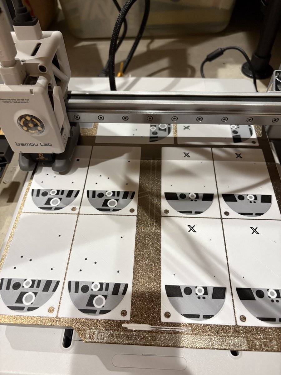 Keiji Hagi / R2D2製作中 (@kj_toto101023) / Posts / X