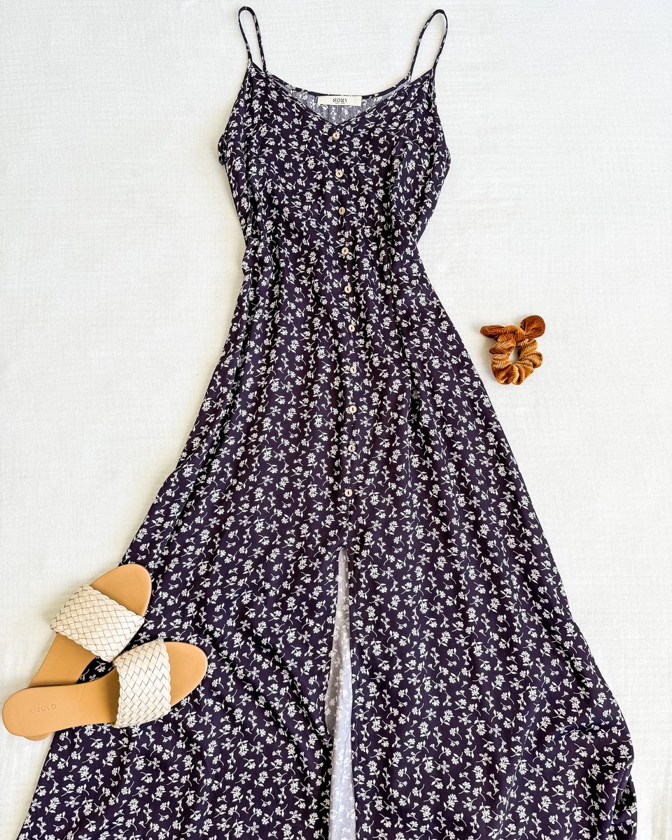 livesozy's tweet photo. A purple dream in silky soft Tencel blend 🥰
🔎 : Tencel Ada Dress (Purple Dream)
#LiveSozy #FashionToBeProudOf https://t.co/E6bUzrHfXj