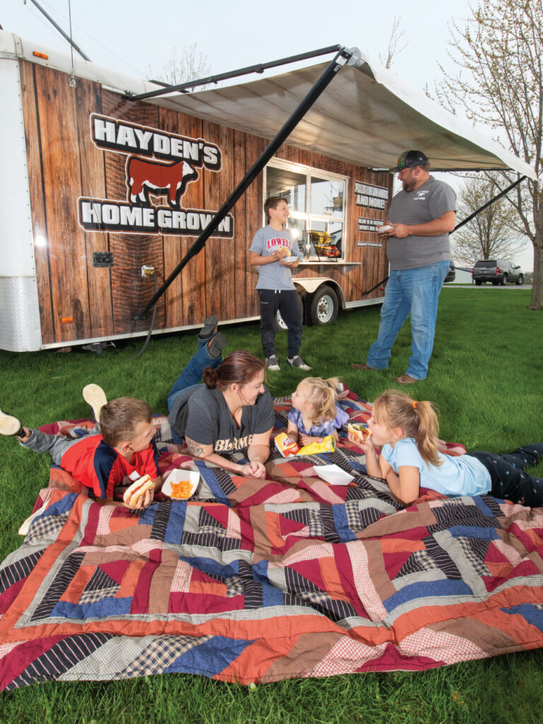 From their own herd of Hereford cattle to a food truck serving up delicious burgers, the Haydens are bringing farm-fresh flavor to your plate! 🍔 my-indiana-home.com/food/farm-fres… 📸: Nathan Lambrecht