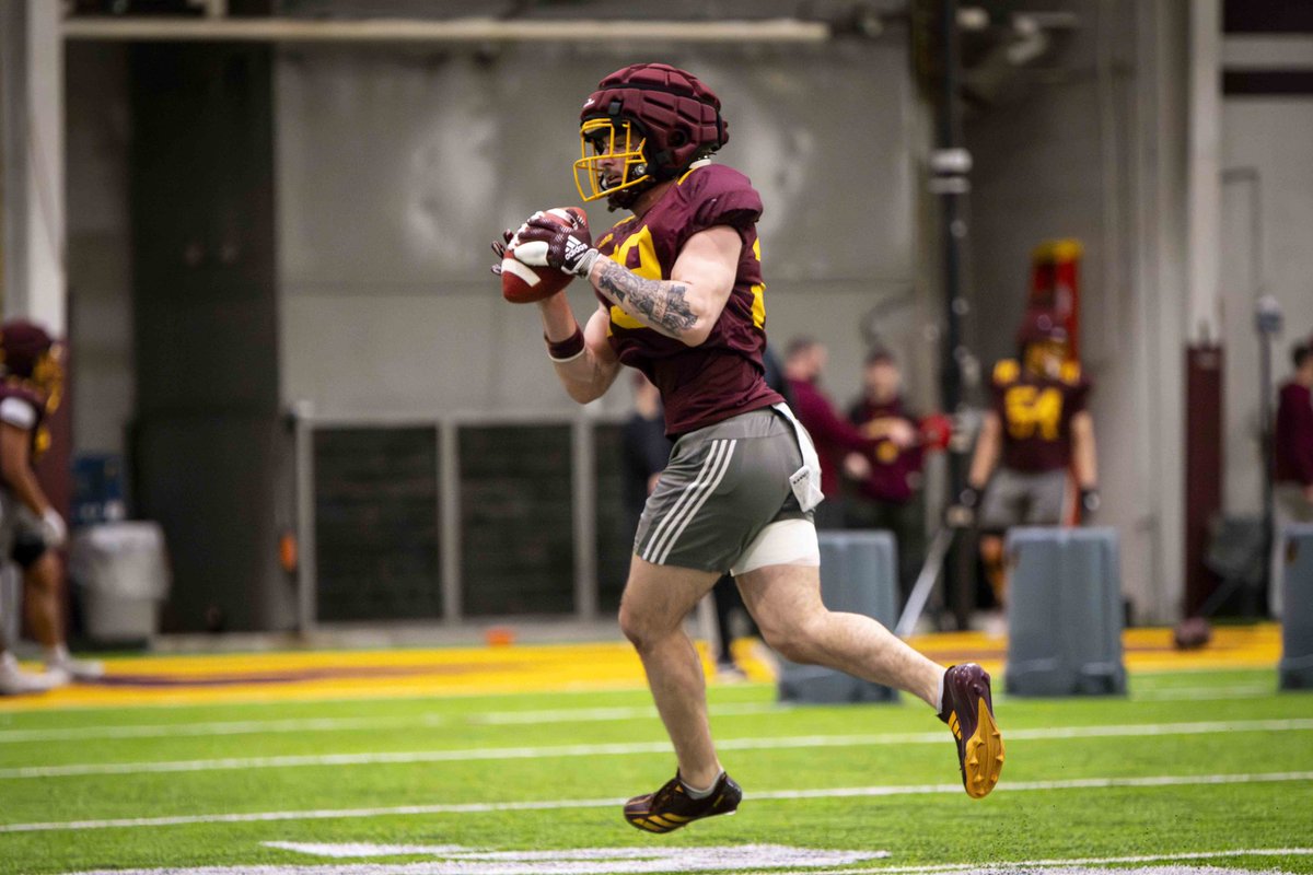 ElijahGord0n's tweet photo. Last spring ball✅
Fall Finale🔜 https://t.co/Ac3kETOD13