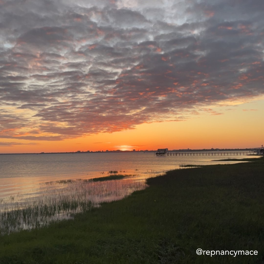 A risen Savior and a setting sun.

Sunday Sunset in the Lowcountry.