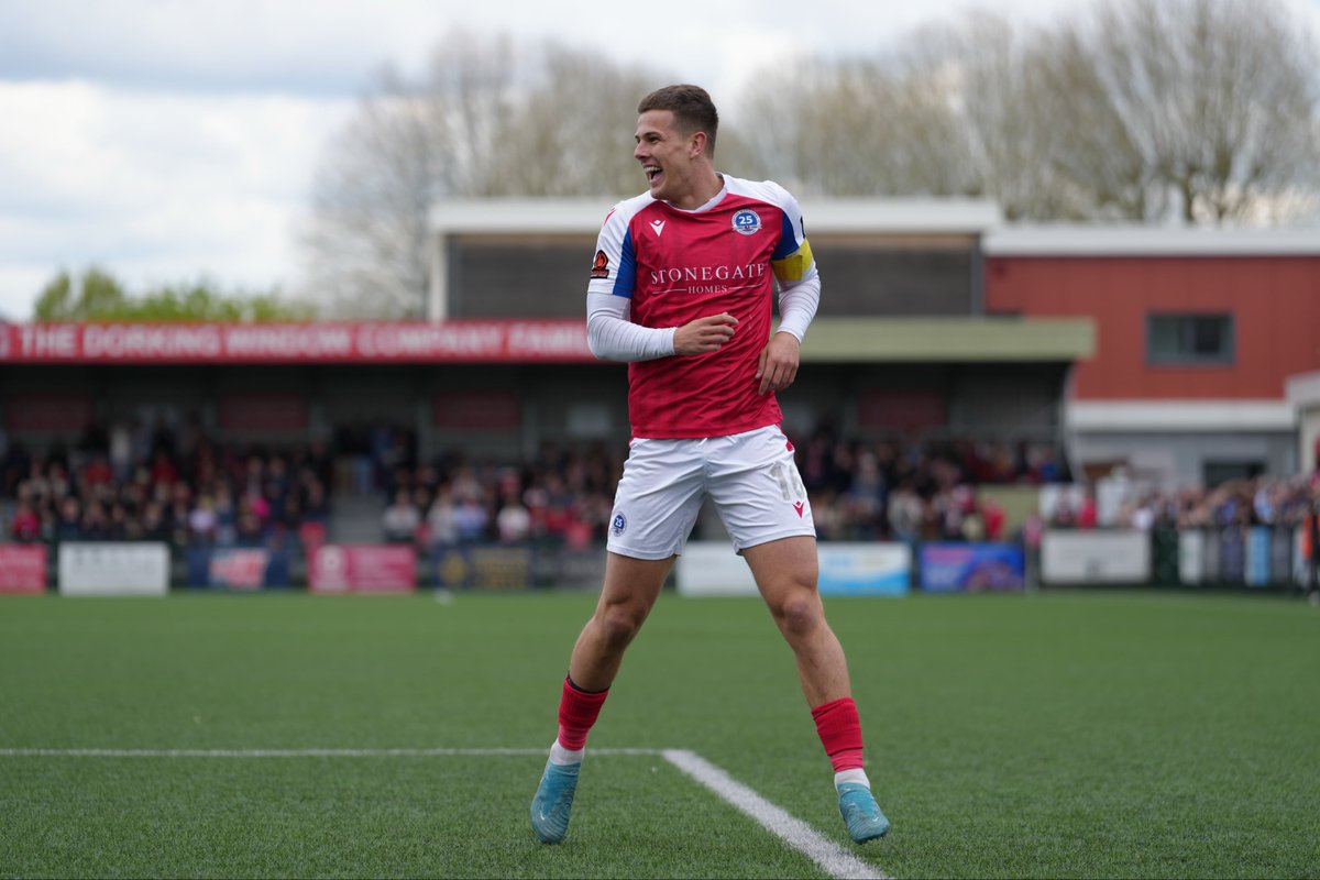 DorkingWDRS's tweet photo. The man of the… 

7 minutes 🤩 https://t.co/UykW0mxfPH