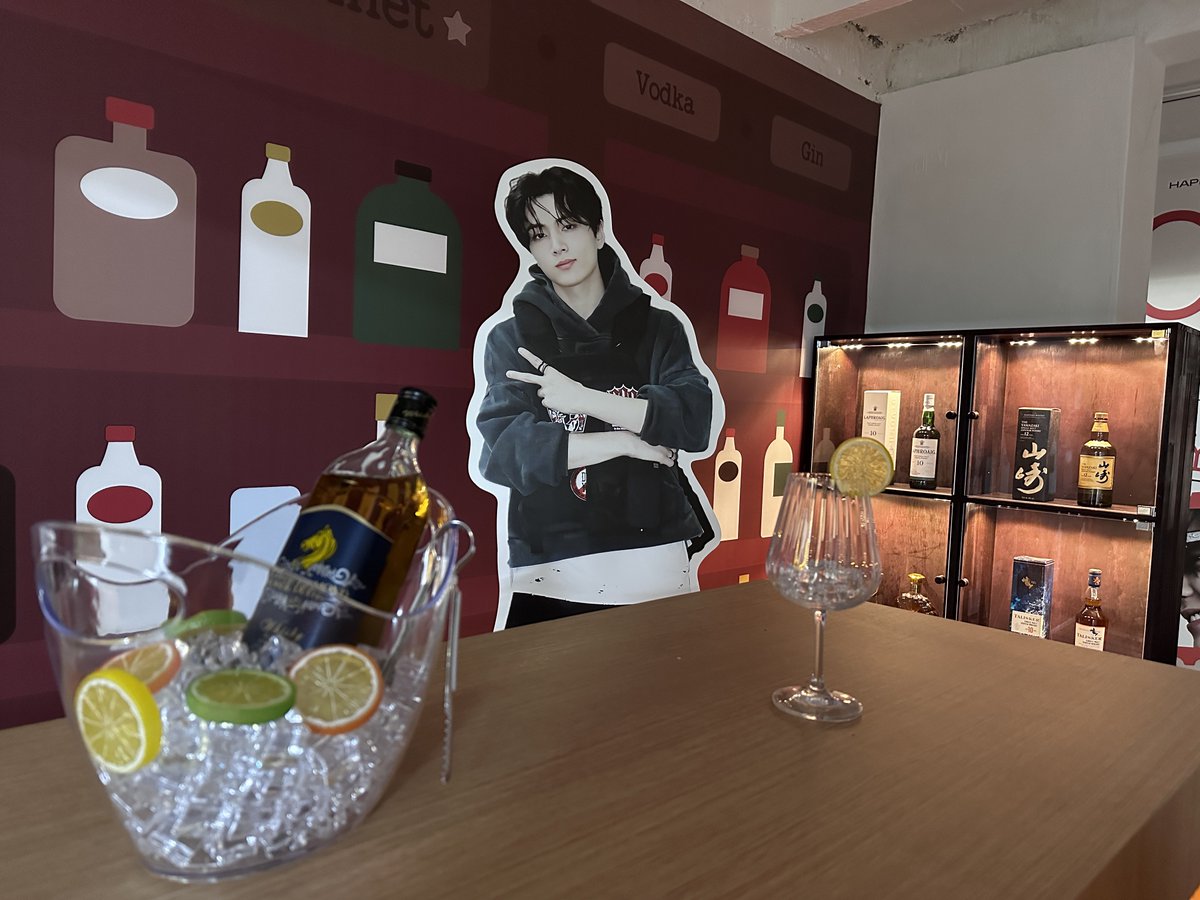JayBar_China's tweet image. 𝑱𝒋𝒐𝒏𝒈'𝒔 𝒓𝒆𝒔𝒕𝒂𝒖𝒓𝒂𝒏𝒕 𝒊𝒔 𝒂𝒍𝒍 𝒔𝒆𝒕!😋
-
#JAY #제이
#ENHYPEN_JAY #엔하이픈_제이
#ENHYPEN #엔하이픈