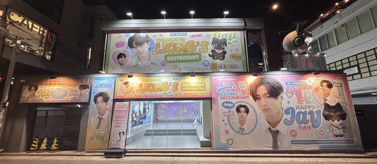 JayBar_China's tweet image. 𝑱𝒋𝒐𝒏𝒈'𝒔 𝒓𝒆𝒔𝒕𝒂𝒖𝒓𝒂𝒏𝒕 𝒊𝒔 𝒂𝒍𝒍 𝒔𝒆𝒕!😋
-
#JAY #제이
#ENHYPEN_JAY #엔하이픈_제이
#ENHYPEN #엔하이픈