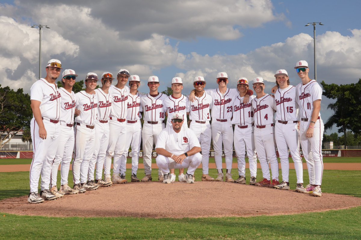 JenLDiaz's tweet photo. It’s been such an amazing journey and a true pleasure watching these 14 boys grow into amazing young men. The accomplishments thus far will make them a part of this town’s history! Wishing them all the best- SENIORS 2025🦅
(And Nick was able to squeeze in a HR on senior night!) https://t.co/AhU4R7OAa7