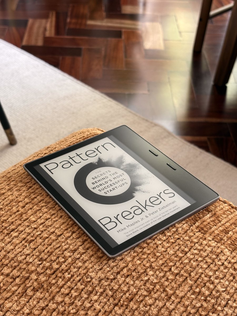 RossNeilson_dev's tweet image. We learned something tough at the start of the year - our first product just wasn't going to cut it.
I was reading Pattern Breakers, and this hit me like a ton of bricks:
"Because customers are interested in what they have built, but they are not desperate for it."
This was…