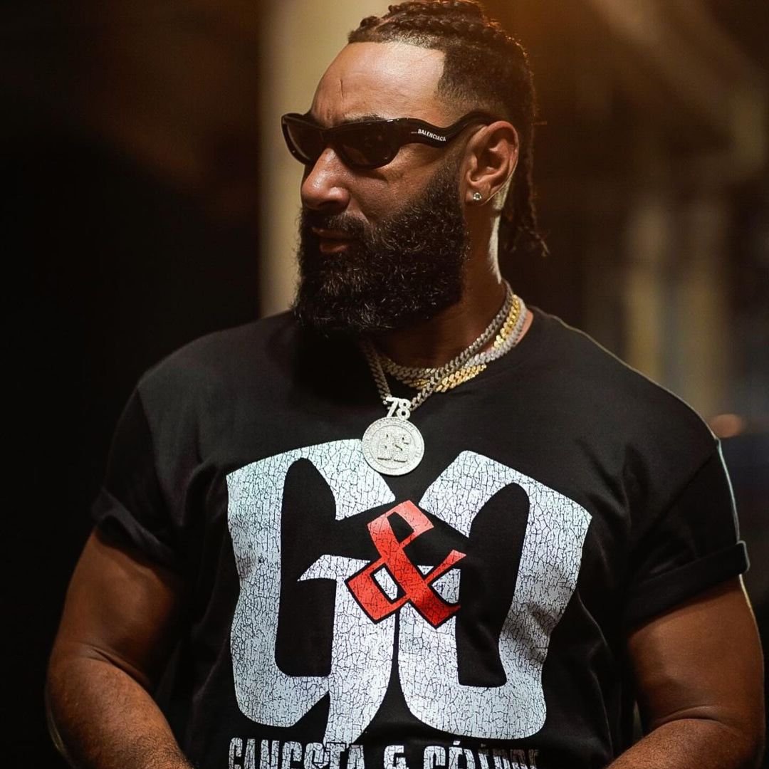 midiminuit__'s tweet photo. 🚨 LA FOUINE vend 11 554 exemplaires en 1ère semaine avec « 𝗘́𝗧𝗔𝗧 𝗗𝗘 𝗟𝗜𝗘𝗨𝗫 » !

🥈​ 2ème du TOP Albums cette semaine ! https://t.co/jes9KZjvJF