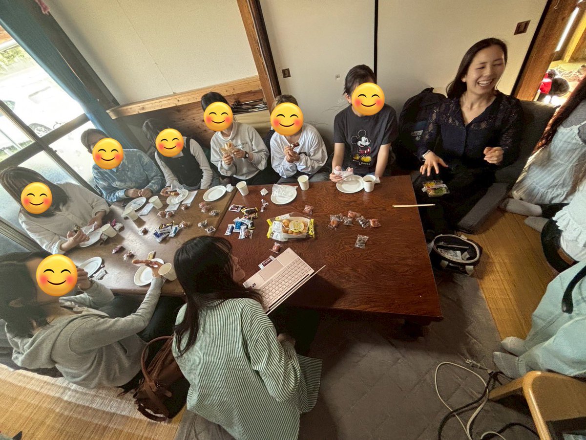 九州大学トライアスロン部GAIAです！

 本日はスイーツ会でした🍮🍩🎂。甘いものを食べながら部活のことや学生生活のことなどいろいろお話できました！

 今日の会で興味が湧いた方もそうでない方も、見学や体験待ってます！いつでも大歓迎です!!