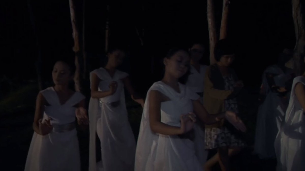 FilmIndoSource's tweet photo. everyone was traumatized by keramat https://t.co/1cfNSvQMa0