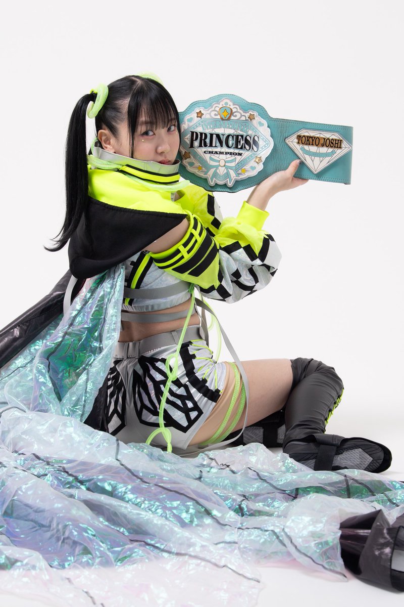 Hello Vegas. 💫My name is SUZUME!
The wasp is called "SUZUMEBACHI" in Japanese.
I'll be the queen bee!🐝
#tjpwUSA #tjpw