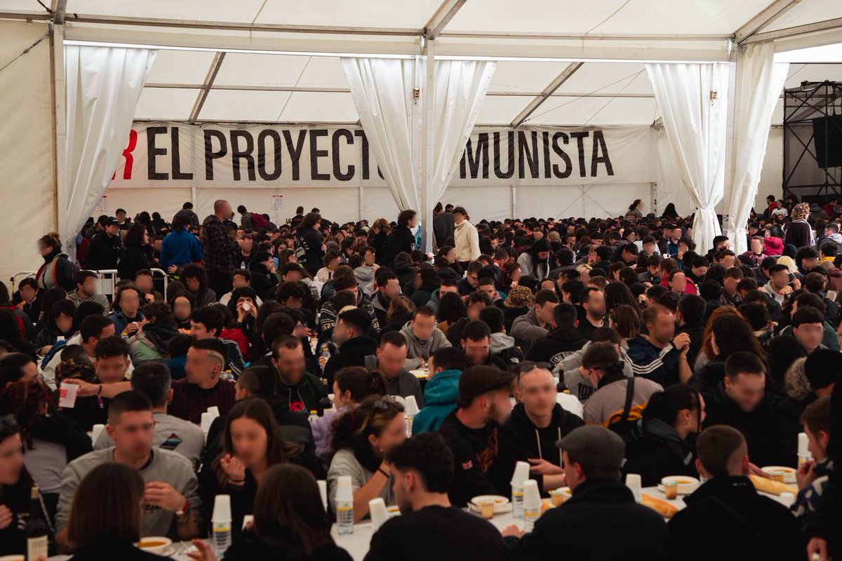 adelante_ejs's tweet image. Reponemos fuerzas con una comida popular.

ADELANTE 🚩