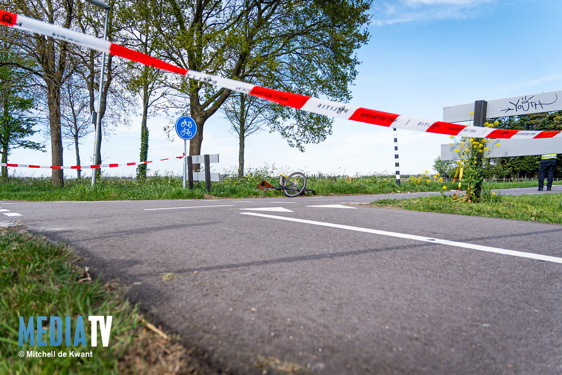 Fietser zwaargewond na aanrijding op Dorpsweg in Simonshaven