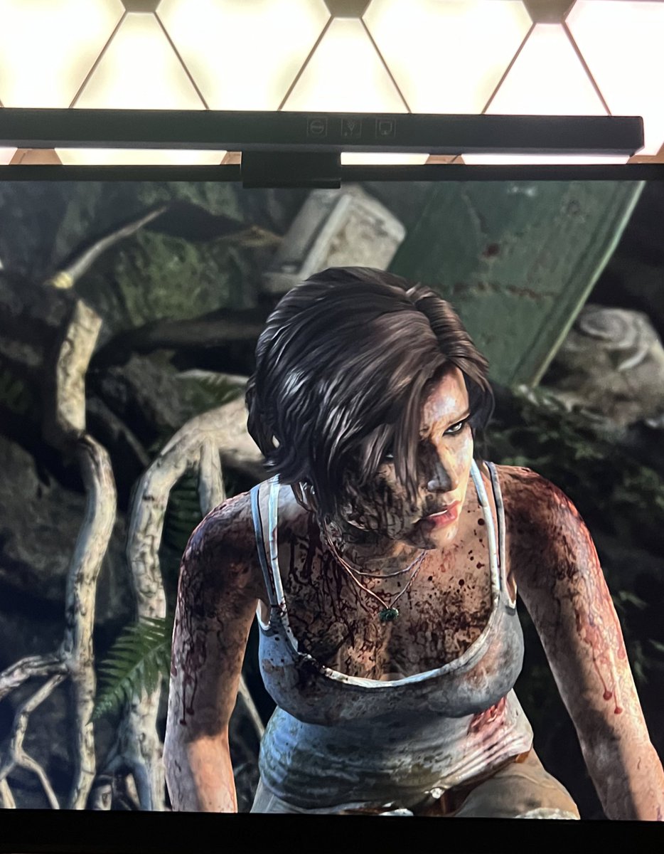 cadyoa's tweet photo. Lara croft is that girl https://t.co/hHGI6tpVlo