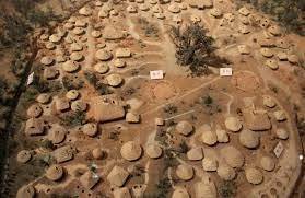 Areawiseorg's tweet photo. @MistralWeidel @Aurangzeb_1658 @suzukainfinite @Lalahfan @Realist_Bharat @InsightGL Shut up 🤫 not even platform survive chinese archaeologist were one of biggest scam world has ever seen these tribal pigs i mean ancestors calling this sht palace 🤫 and city compre to great indus valley city it was insult to our ancestors which was unforgivable https://t.co/6QScthJ39C
