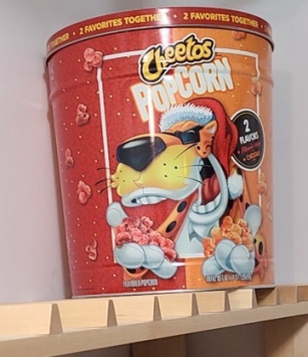 StarPlatinum_'s tweet photo. This guy stole $3.3B in crypto and then hid it in a Cheetos popcorn tin.

He evaded the authorities for 9 years

Until he made one unbelievable mistake🧵

(1/8) https://t.co/K79VY7X4Ri