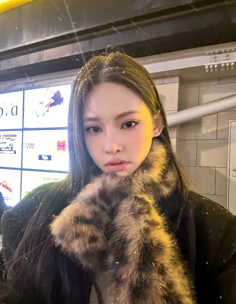 wearea2o_family's tweet photo. 20250418 - A2O Membagikan Teaser Video 'BOSS' Individu CHENYU, Taking Over.
2nd Single Digital akan dirilis pada tanggal 25 April 2025 mendatang.
Sc. A2O Channel
@A2O_Channel #A2O #A2O_CHANNEL #BOSS #Teaservideo #A2O_MAY #A2O_CHENYU #CHENYU https://t.co/FnxvrJhUmE
