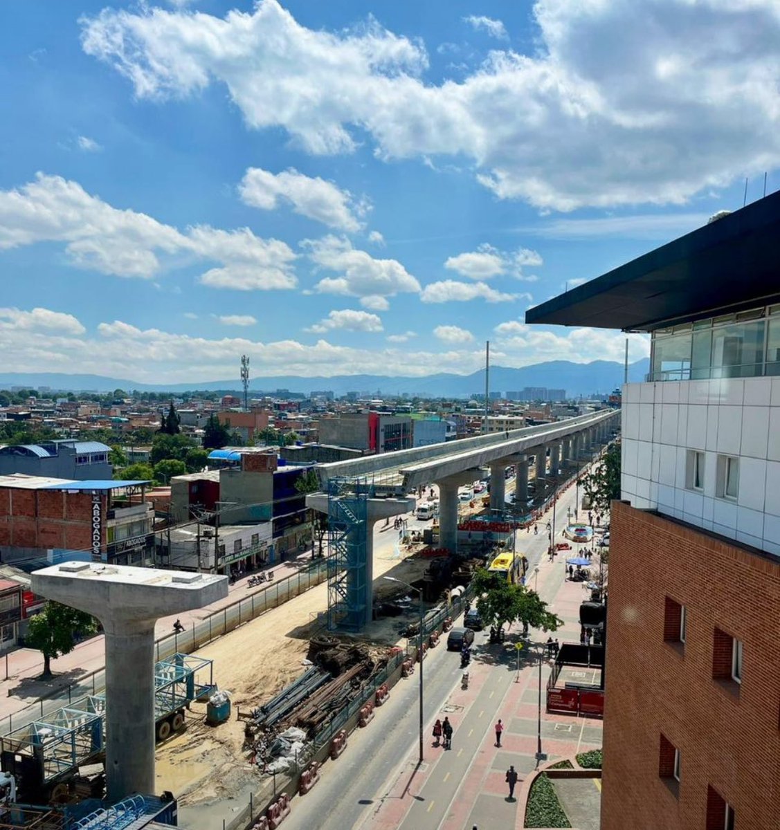 nacional_memes's tweet photo. A ustedes les gusta como va quedando el metro de Bogotá ? Sinceramente ?

SI ❤️
NO 🔁 https://t.co/Jp8zHffnV3