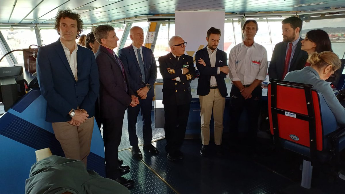 OGS (@ogs_it) on Twitter photo šSaluti da Ancona!
š¢La N/R Laura Bassi ha fatto tappa nelle Marche, dove il personale dellāOGS e del <a href="/CNRsocial_/">CNR Consiglio Nazionale delle Ricerche</a> ha accolto studenti, giornalisti e istituzioni, nel corso di un evento realizzato con la Capitaneria di Porto di Ancona
#oceani #poli #polar #icebreaker #ancona šSaluti da Ancona!
š¢La N/R Laura Bassi ha fatto tappa nelle Marche, dove il personale dellāOGS e del <a href="/CNRsocial_/">CNR Consiglio Nazionale delle Ricerche</a> ha accolto studenti, giornalisti e istituzioni, nel corso di un evento realizzato con la Capitaneria di Porto di Ancona
#oceani #poli #polar #icebreaker #ancona