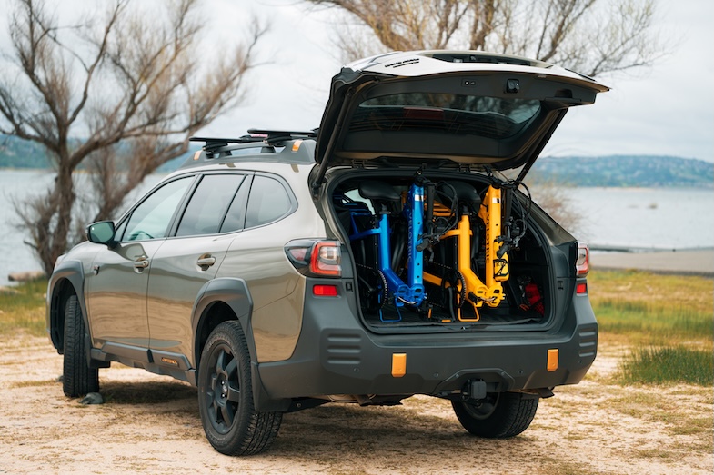 Just added a serious upgrade to my road trip gear: The <a href="/VelotricEbike/">Velotric</a> Fold F1 Plus. 🚲

Folds up. Rips up to 28mph. Insanely comfortable. Perfect for exploring without the car. I even scored a $60 off code 👇
MRTF1P01

📍Full story: mikesroadtrip.com/velotric-fold-…

#Velotric #EBikeLife
