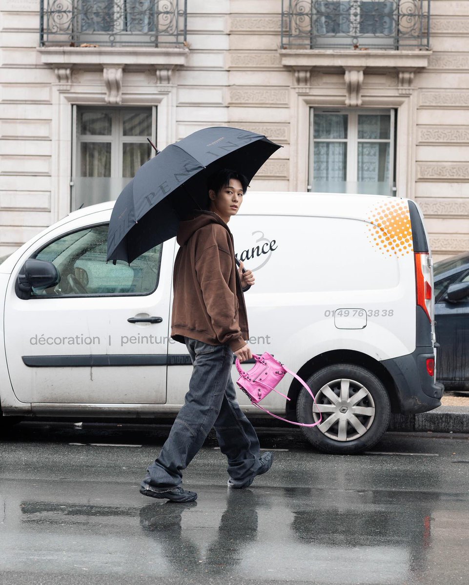 tbzjuyeohn's tweet photo. The rain-soaked streets may slow me down a bit, but they won’t take away the excitement of finally arriving in Paris. Even with all steps a little more careful, there’s still so much to take in and discover in this city. https://t.co/g2ktCDMSX3