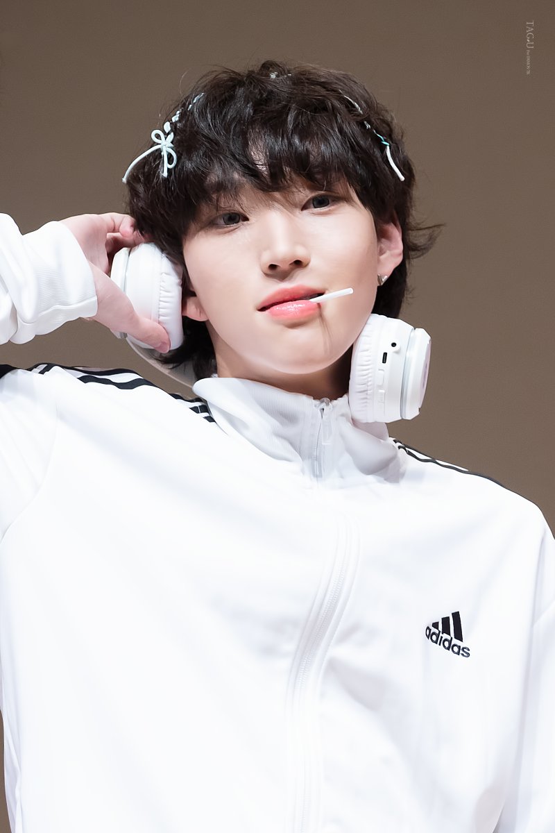 241124 프롬 HQ #태극
🐱🎧

#DXMON #다이몬 #TK
#택유 #김택유 <a href="/DXMON_HM/">DXMON (다이몬)</a>
#보면_볼수록_진국인_내_고냥이