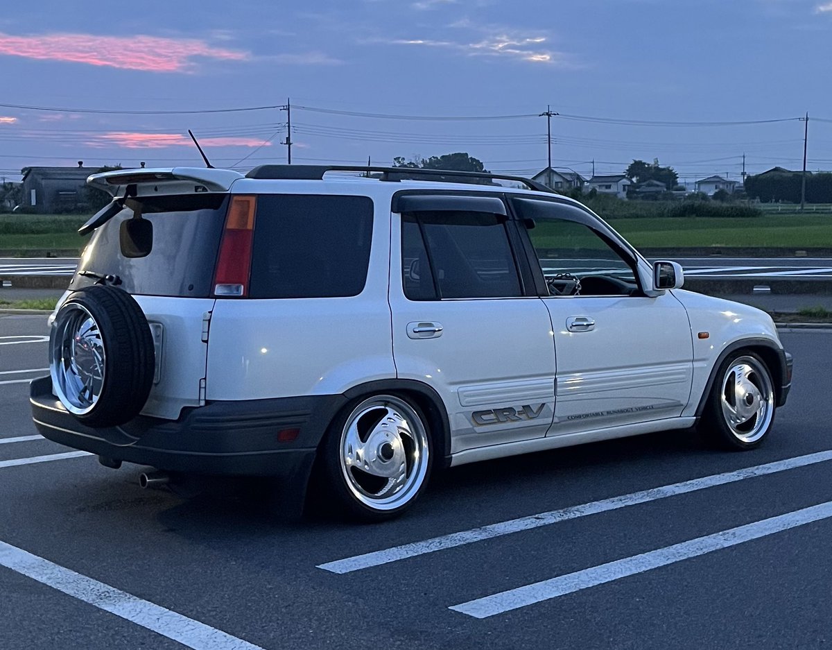 #低車高のCRVはかっこいい
5ヶ月放置車両