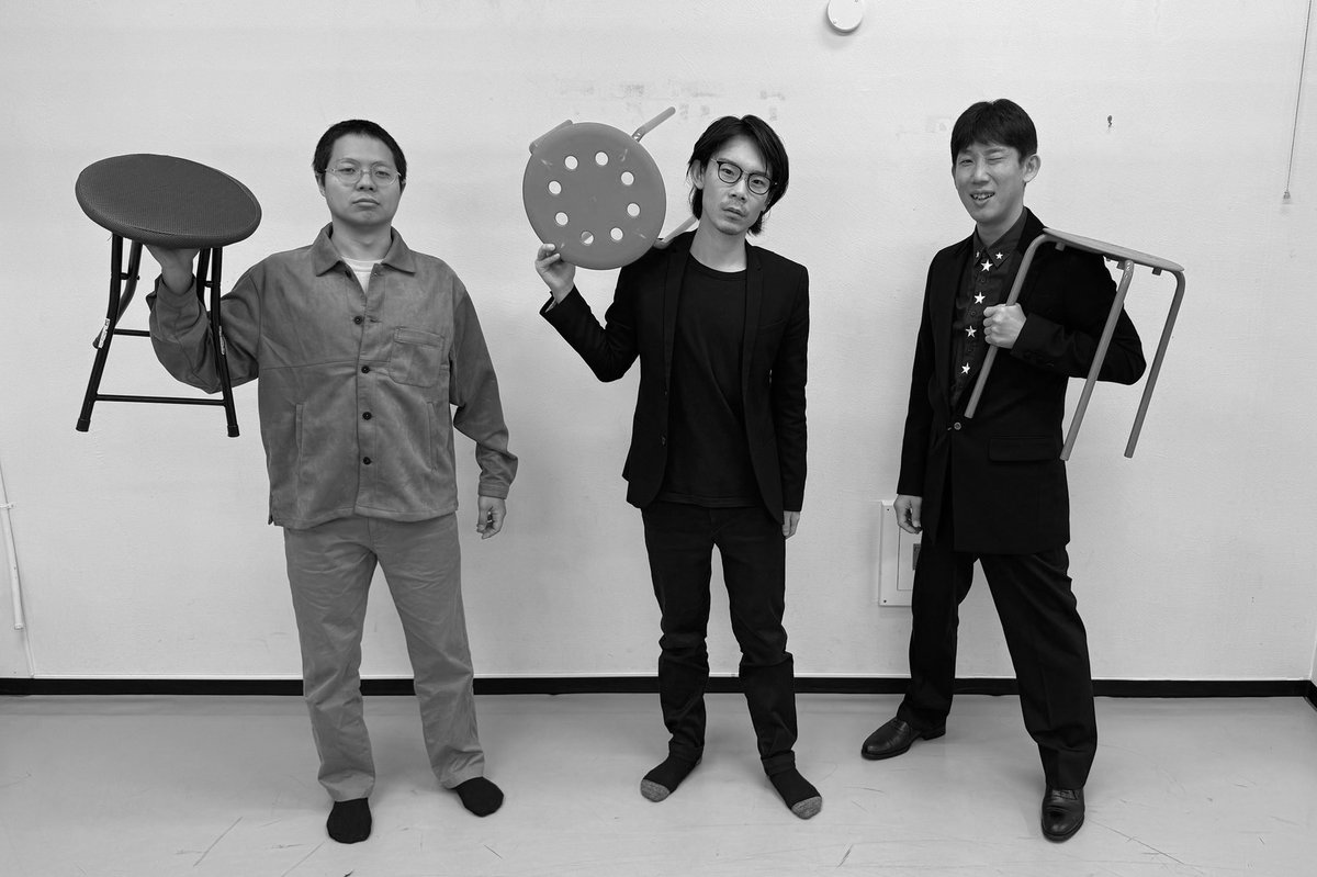 kanekoshigeki's tweet image. 3人で、一生懸命かっこつけてみました。笑

5/11(日)15:30〜
『TWO-MAN AND ONE』

残席8。
DMで取り置きさせていただきます(^^)

#大塚
#大塚ドリームシアター
#dte
#生徒会長金子
#馬場えのき
#ロック杉本