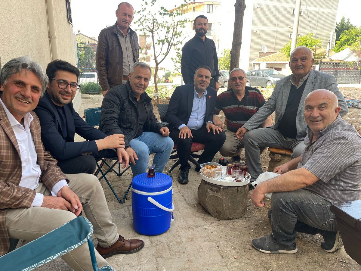 Kazım Karabekir Mahallesi

Kazım Karabekir Mahalle sakinlerimizin çay sohbetine İlçe Başkanımız Köksal Şakar ilçe yönetim kurulu üyelerimiz mahalle başkanımız Turan Yurdakul ve yönetimi ile birlikte eşlik ettik

#akparti #erdoğan #darıca #kocaeli #köksalşakar #akdarıca #akkocaeli