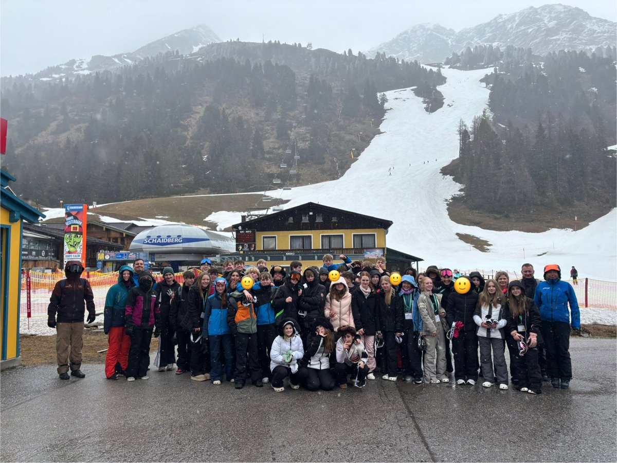 Ski Trip - Friday 

What a week! Students have been superb throughout the week. 

We were lucky to finish the skiing week in fresh snowy conditions. 

Students were excellent in tidying their rooms and being organised to allow us to start our journey back to the uk!