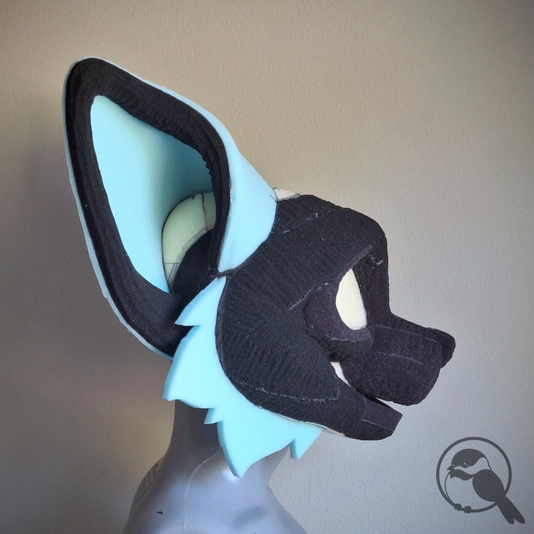 chickaspree's tweet photo. This Dogfish headbase was made for @ZynnisterBay . I always appreciate very clear refs, so I know what my goal is 🤗
#fursuit #furry #headbase #fursuitbase #furryheadbase #fursuitmaker #dogfish https://t.co/TbmYguuseA