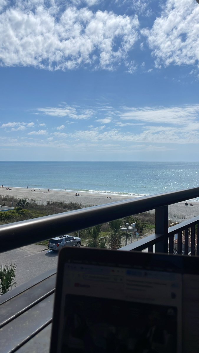 austinenash_'s tweet photo. Building a business is not easy.
Sometimes you gotta get away to look at things from a different perspective. https://t.co/GTZwjn0H86