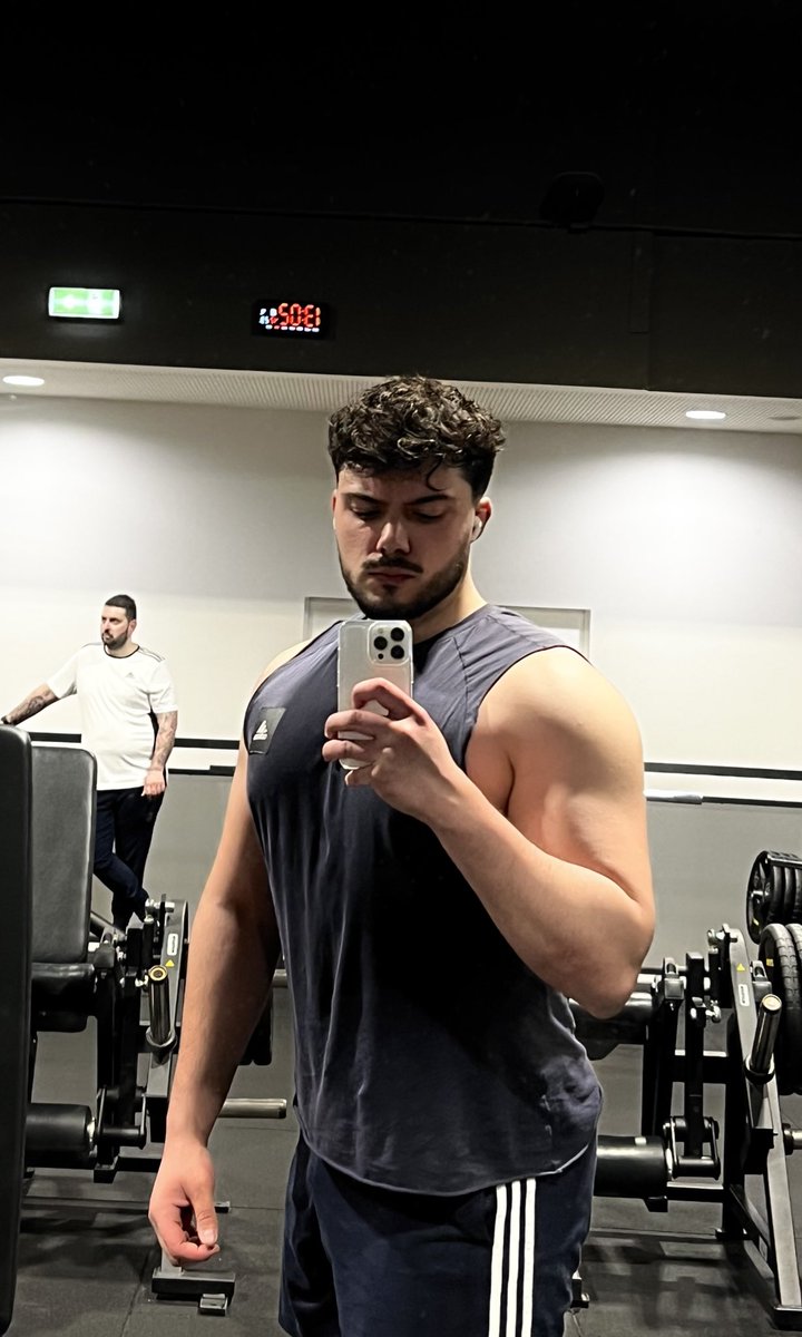🤓