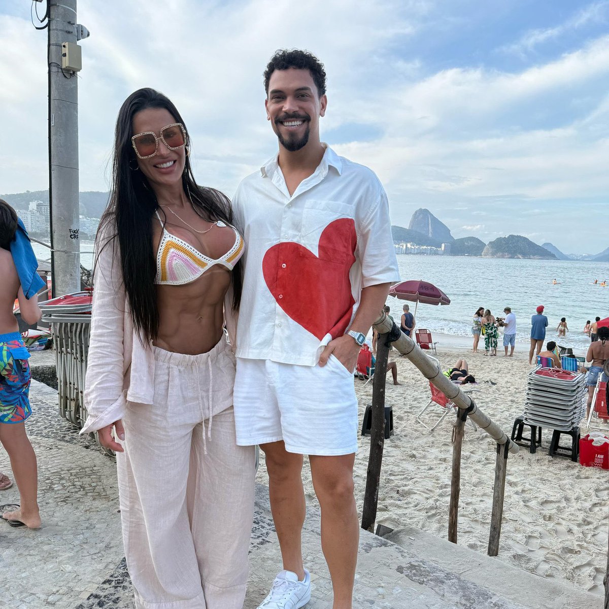 httpsrealitys's tweet photo. Ah, pelo menos eles entraram no BBB só pra ACABAR com o Diogo. 

Bons momentos! #BBB25 https://t.co/zwijKM4tjG