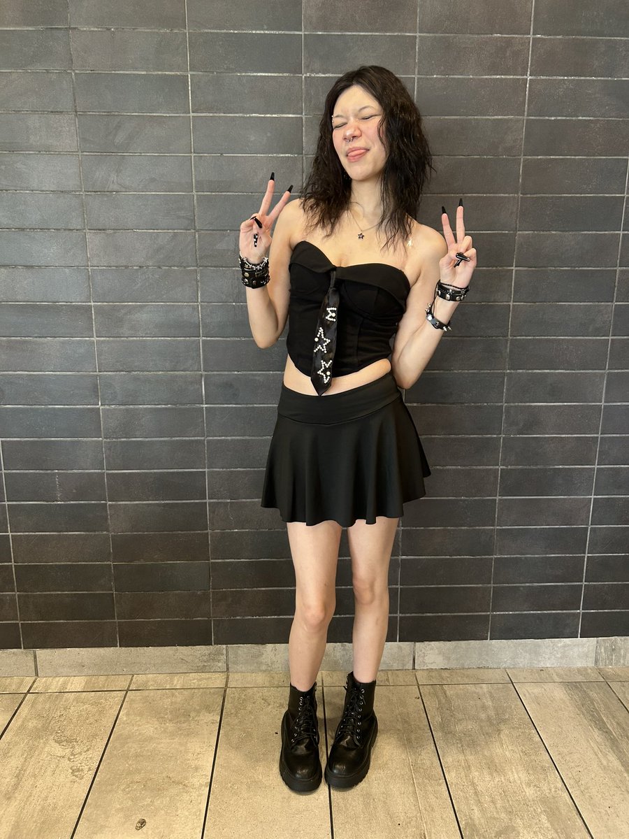 jaz 🦴 tweet media