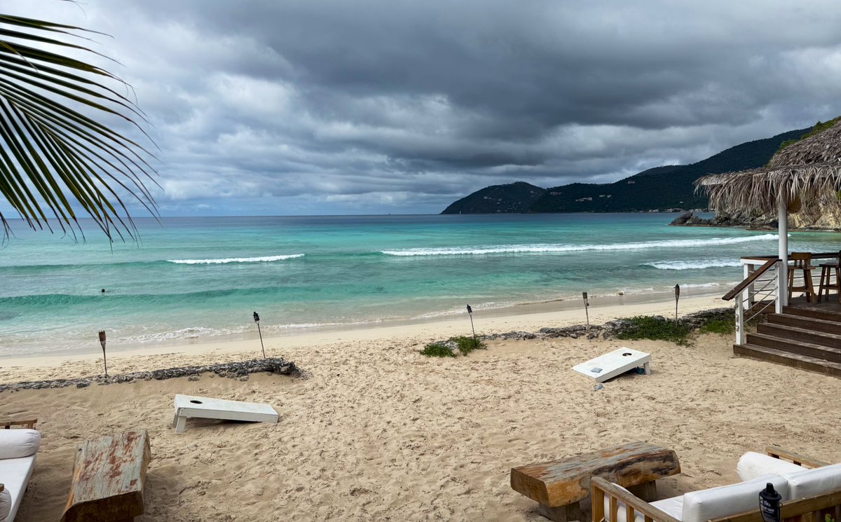 MartinLitwak's tweet photo. Desde acá los leo… 🏝️🏝️🏝️

#LongBay #Tortola #BVI https://t.co/c3td79JiCe