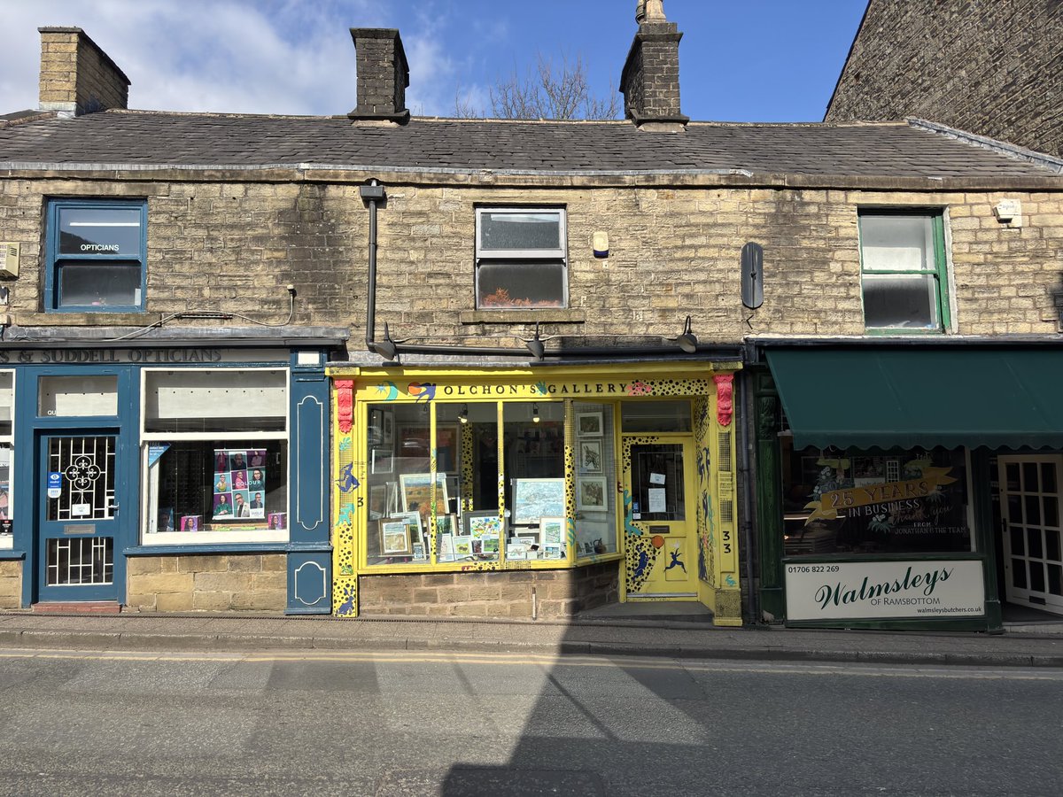 RaymondLeBlanc's tweet image. #ramsbottom was lovely on our recent visit. A wedding ceremony was going on in the church. 
It’s always nice to see so many happy people on such an occasion #uk