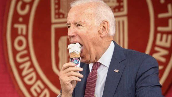 BowesChay's tweet image. This idiot killed a lot of people.