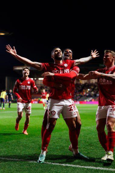 “Bristol City?
Nahhh…

They can’t beat the higher up teams and their run in is too hard…”

Blackburn WON
Middlesbrough WON
Millwall (a) WON
Sheff Utd (a) DRAW
Norwich WON
Watford WON
WBA WON
Sunderland WON

Lost 2 in 16.

Keep going lads!
We are so proud of you.

#BristolCity
