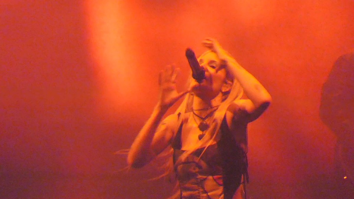 bsnappedthat's tweet photo. @anthonyli pretty please meet me in Phoenix for a letter I wanted to send to @halsey . I'll be in Phoenix AZ, Hollywood and Toronto. Wasn't sure if the fan mail was still open so road trip from Ontario it is!! I'll line up the night before if I need to!! ✨🤞🏻🔥 https://t.co/uiod3IT0Oc