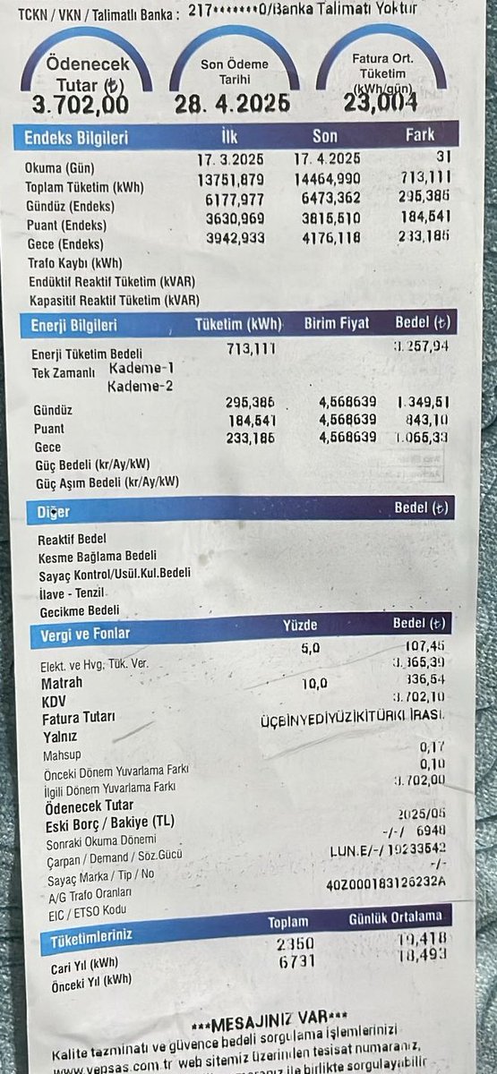 Elektrik Faturaları Isıtmıyor! Ev Yakıyor… 

Enerji Piyasası Düzenleme Kurumu’nun (EPDK) enerji tüketimi ile ilgili yaptığı yeni düzenlemeyle vatandaşın elektrik faturası üç kat arttı. 

Geçim sıkıntısının dayanılmaz boyutlara ulaştığı bu süreçte, elektrik zamı ve kademeli