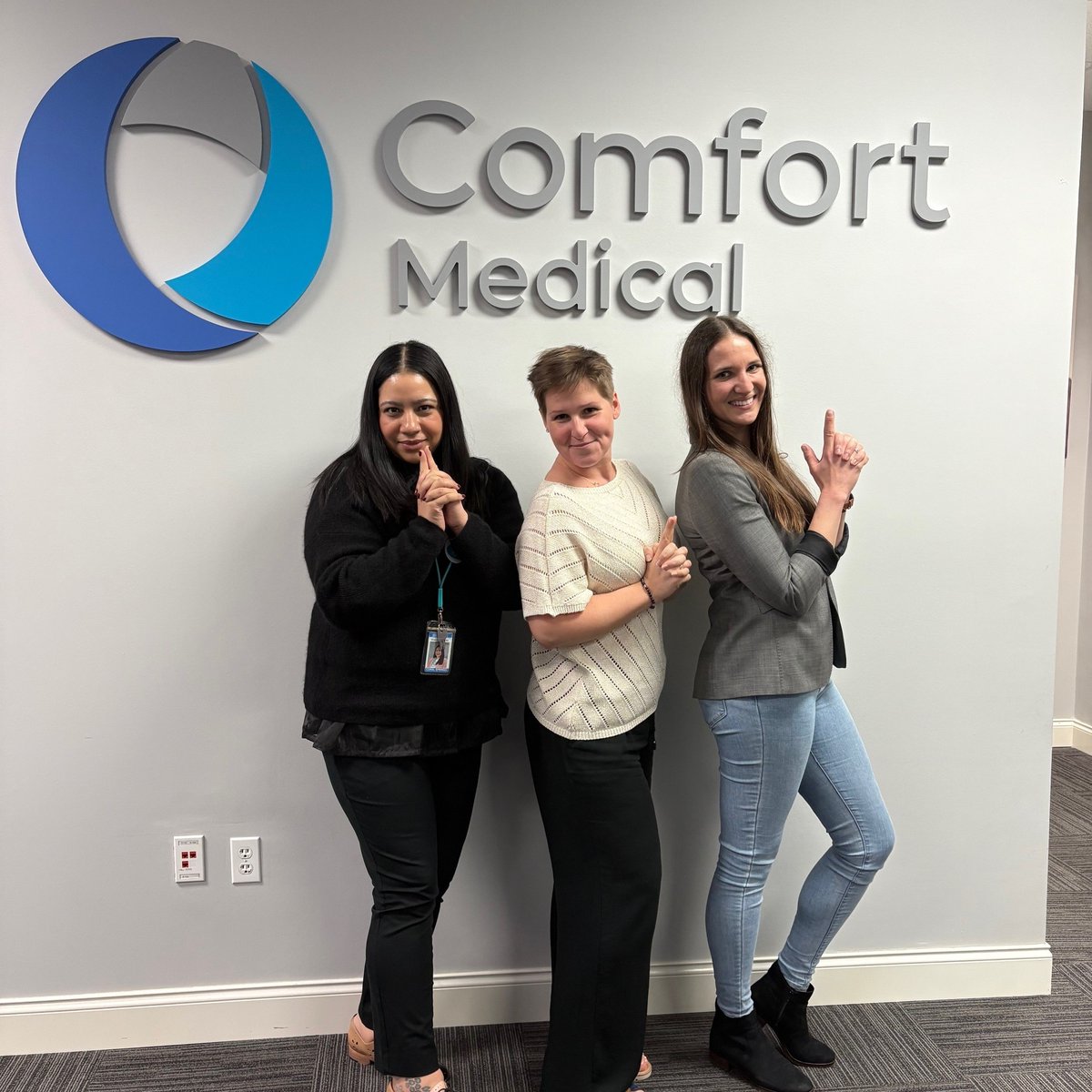 Comfort’s Angels: Our team is diving into training with energy, collaboration, and a commitment to offering the best care. 

We’re incredibly grateful for this dedicated team and their ongoing hard work to make a real difference in the lives of our patients. 💙✨