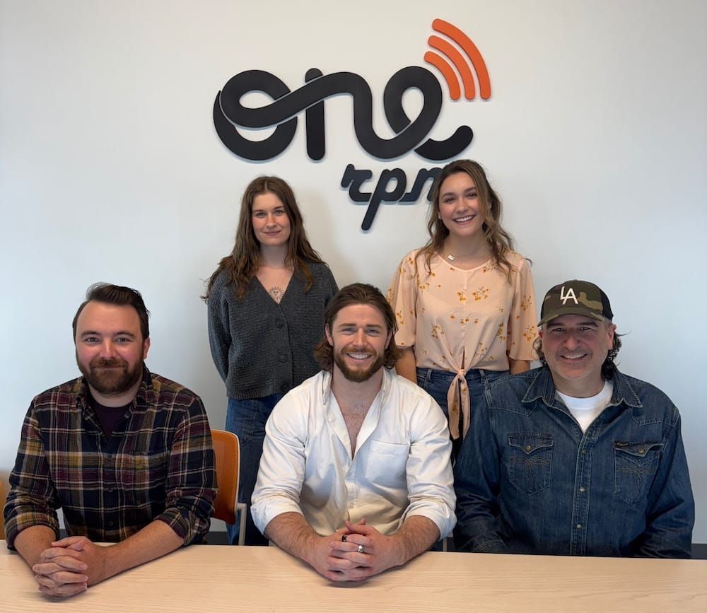 Scottish Country Star Callum Kerr Signs With ONErpm &amp; Huff Co. and Drops New Single “Cold Beer Cold” Ahead of Debut EP

"This new chapter with <a href="/ONErpm/">ONErpm</a> and Huff Co. looks set to elevate <a href="/Callum_Kerr_1/">Callum Kerr</a> to a whole new level."

#CallumKerr #ONErpm #HuffCo

goodstarvibes.com/callum-kerr-si…