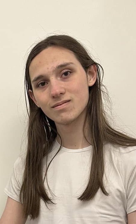 ImMeme0's tweet image. 🚨BREAKING: The FBI has arrested Boston college student Owen McIntire for allegedly throwing a Molotov cocktail at a Tesla facility in Kansas City, MO, while home on spring break.
He’s facing up to 20 years in prison — and this marks the second anti-Tesla extremist caught this…