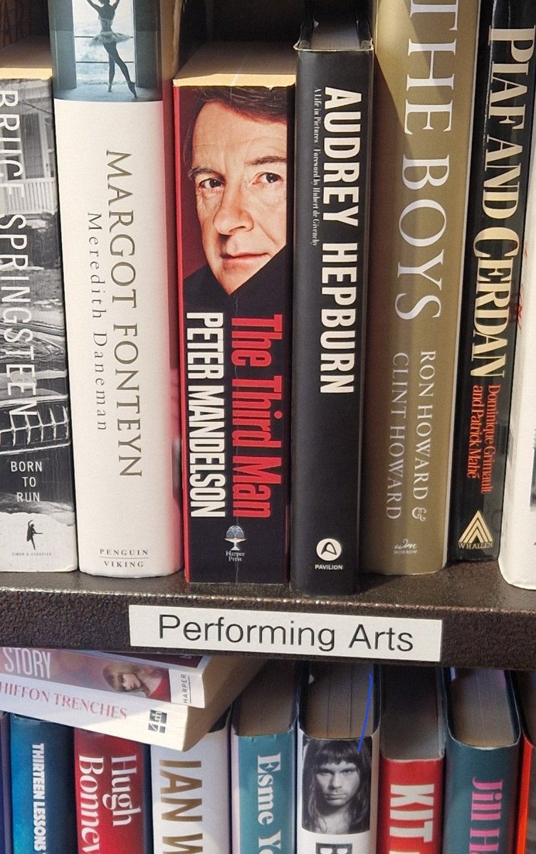 Charity bookshop, performing arts section. Sandwiched between Margot Fonteyn and Audrey Hepburn... Peter Mandelson 😳🤔
#DarkArts