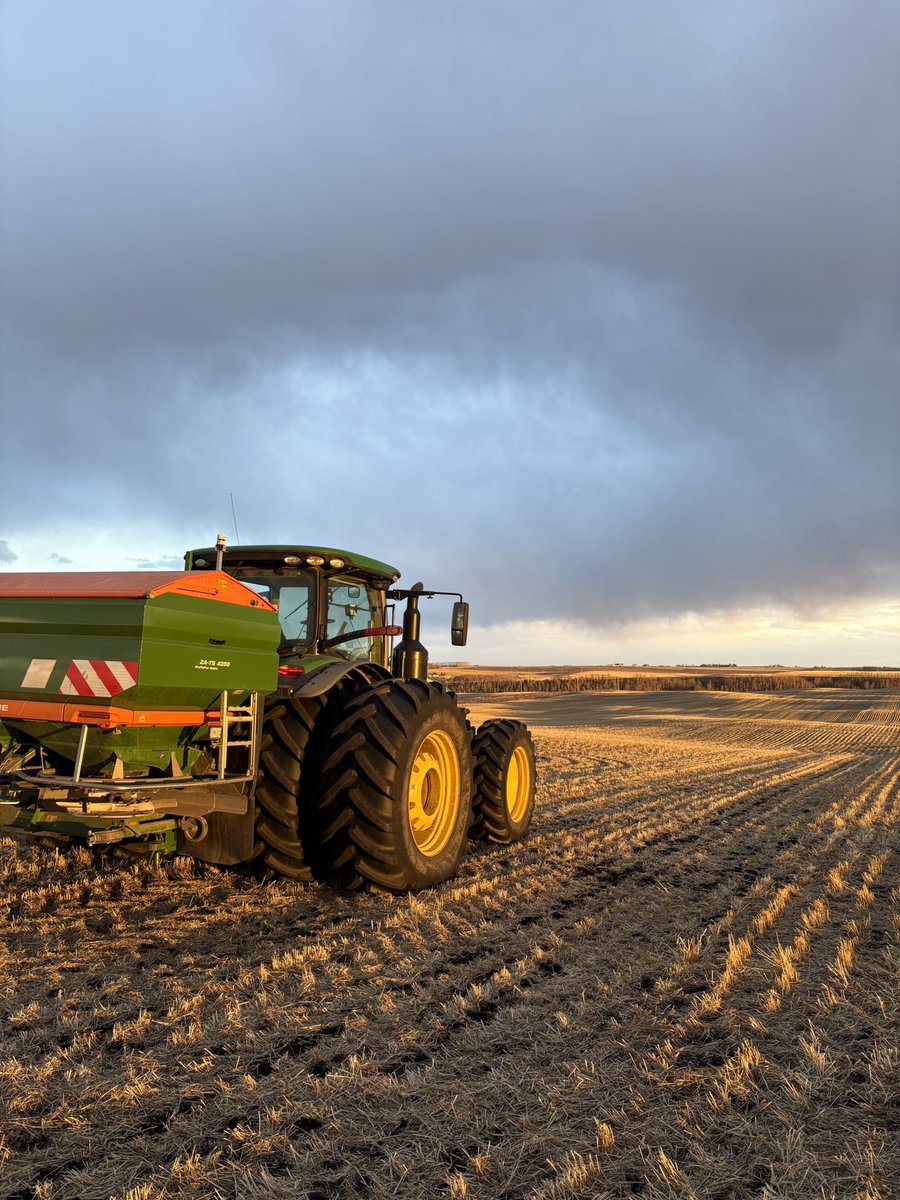 FarmFocusedAg's tweet photo. The last of the VR prescriptions are uploaded, just in time for drills and spreaders to get rolling! #swatmaps #precisionag https://t.co/RwxjDnGJop