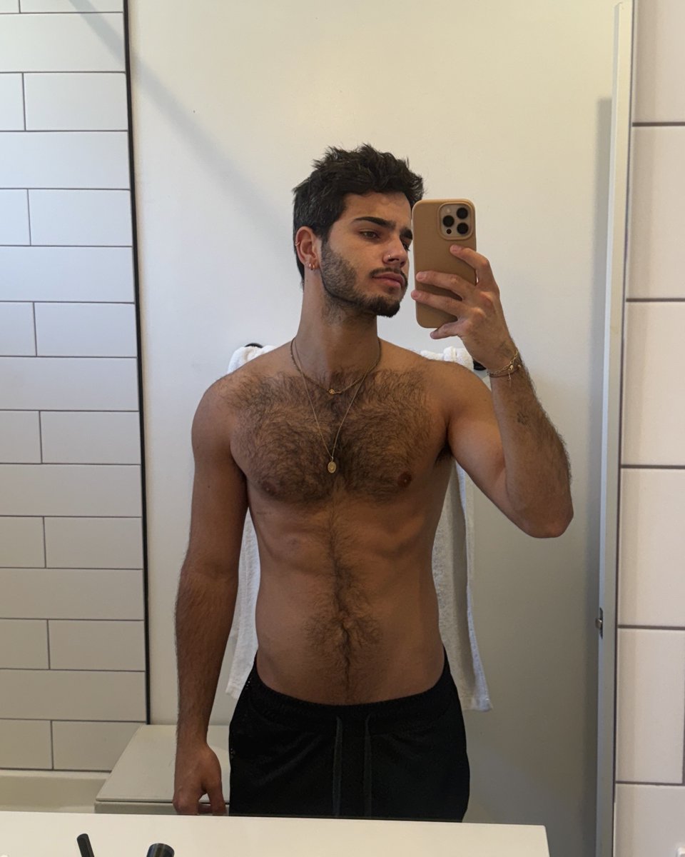 20% off 👀 onlyfans.com/sunwolf_