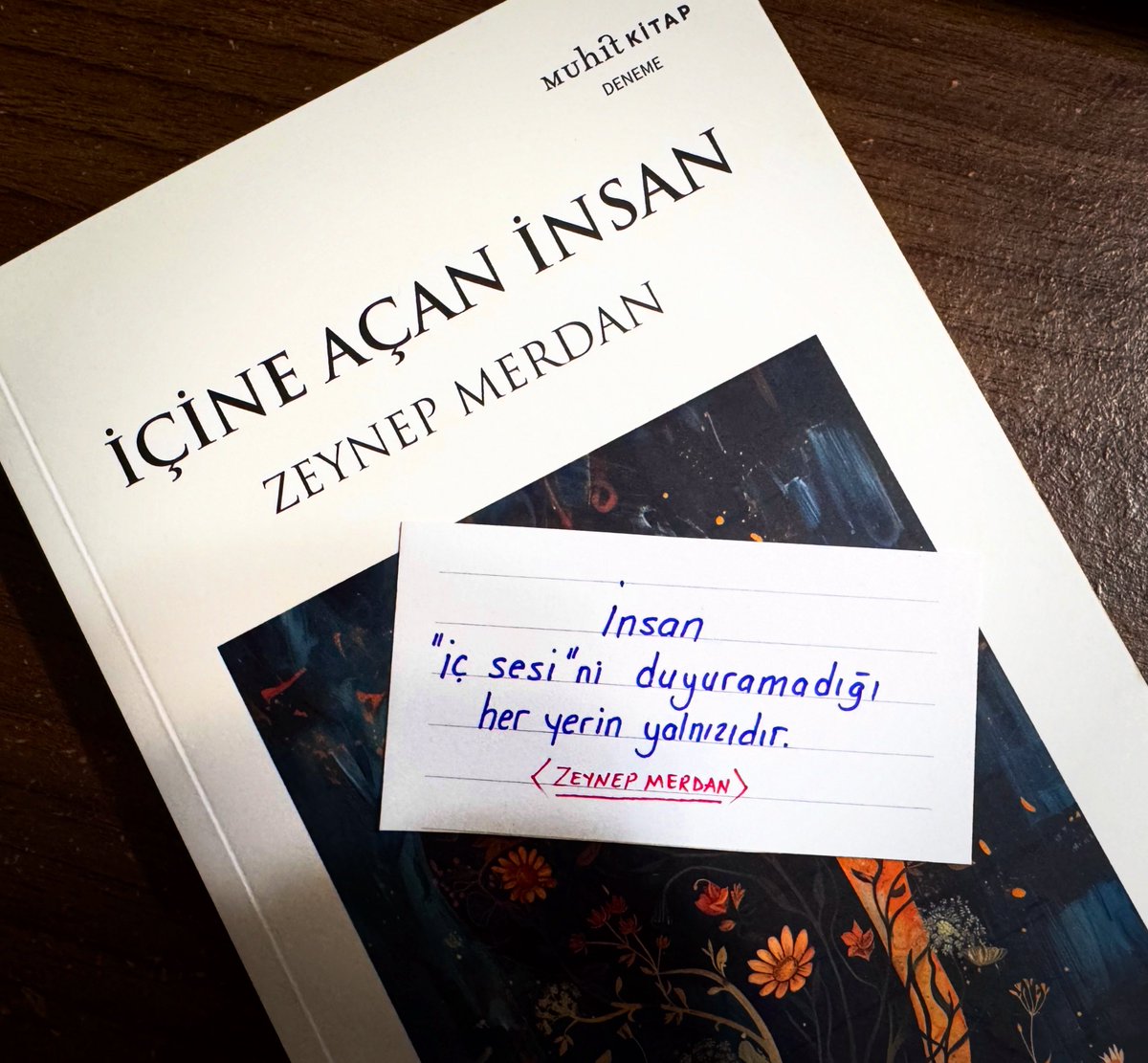 1001kelime's tweet photo. İnsan "iç ses"ini duyuramadığı her yerin yalnızıdır.
#zeynepmerdan https://t.co/L2CVJ8oFuB